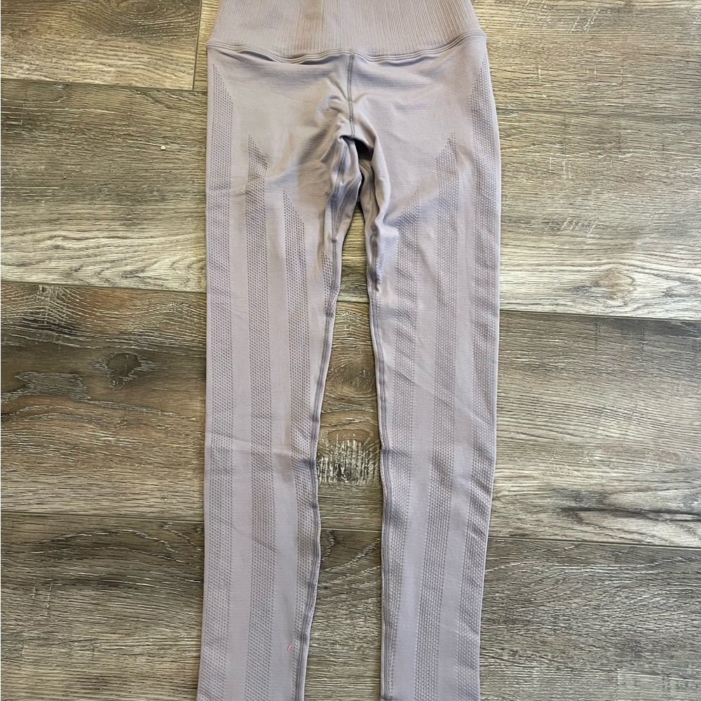 Avocado breezy Leggings NWT size XS/S